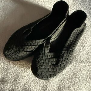 BM Bernie Mev Black Woven Round Toe Flat Slip On